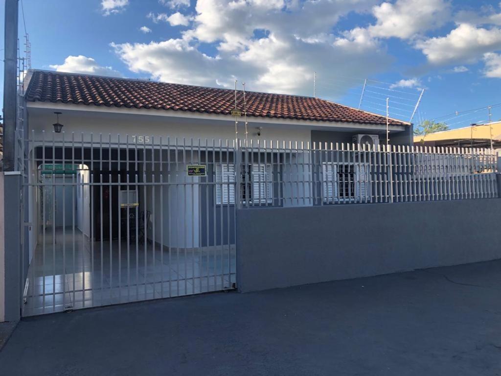 Sua Casa Em Maringa! Villa Eksteriør billede